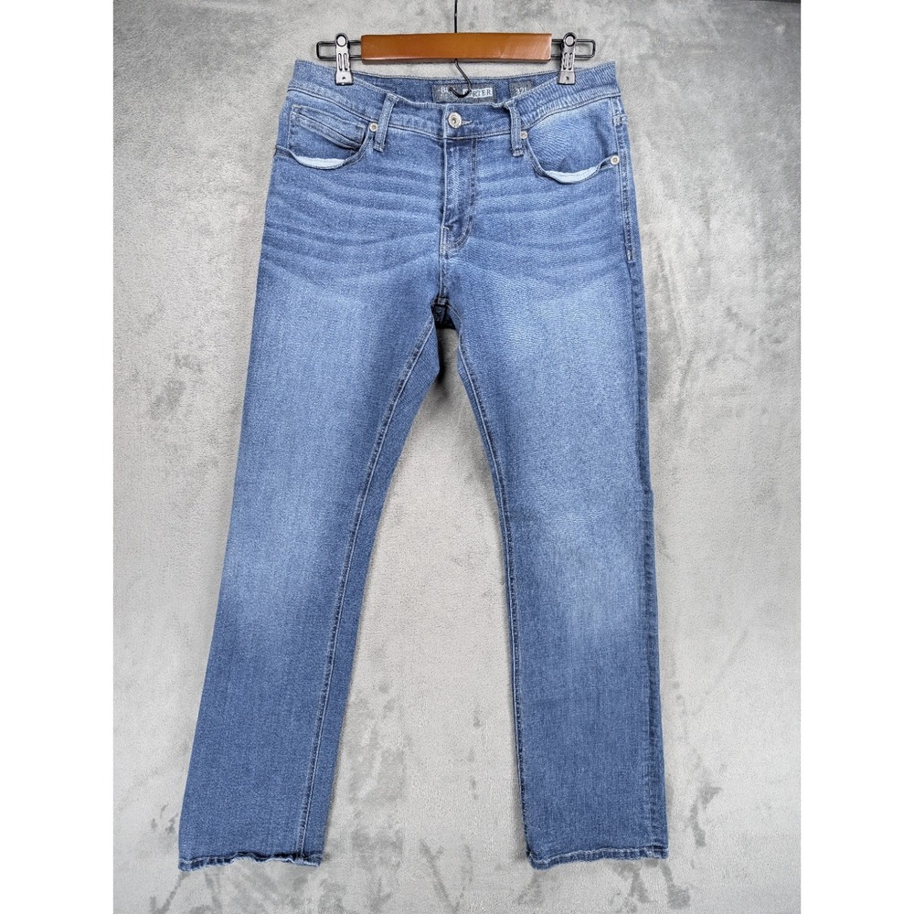 Buckle Men's Bootcut Jeans in Light Blue Wash